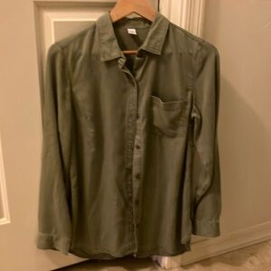Old Navy button down shirt